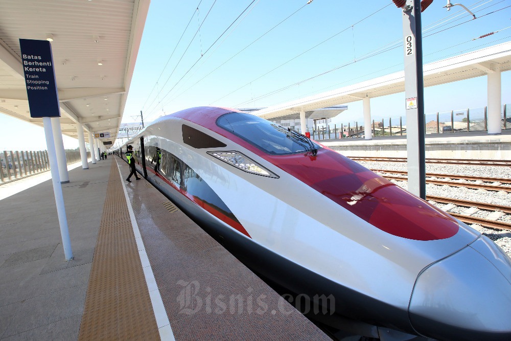 Penumpang Kereta Cepat Whoosh saat libur Lebaran 2026